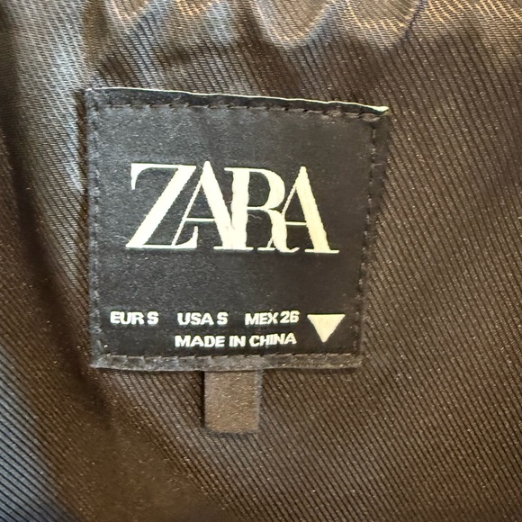 Zara black velvet vest - Picture 3 of 3
